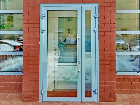 Дверь входная Алютех С48 серого цвета